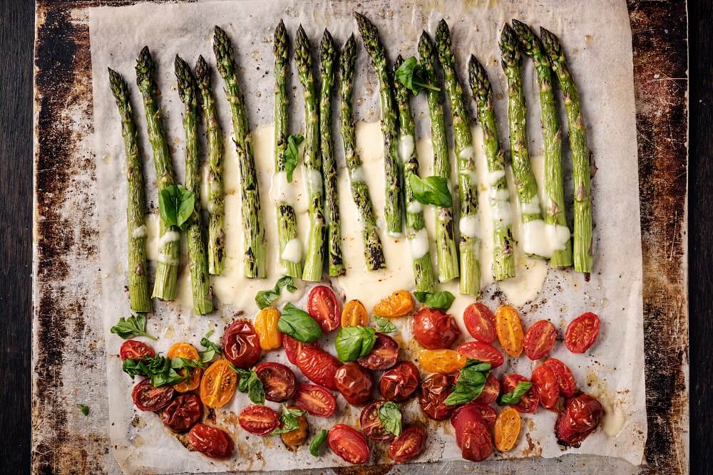 Grilled Asparagus Caprese