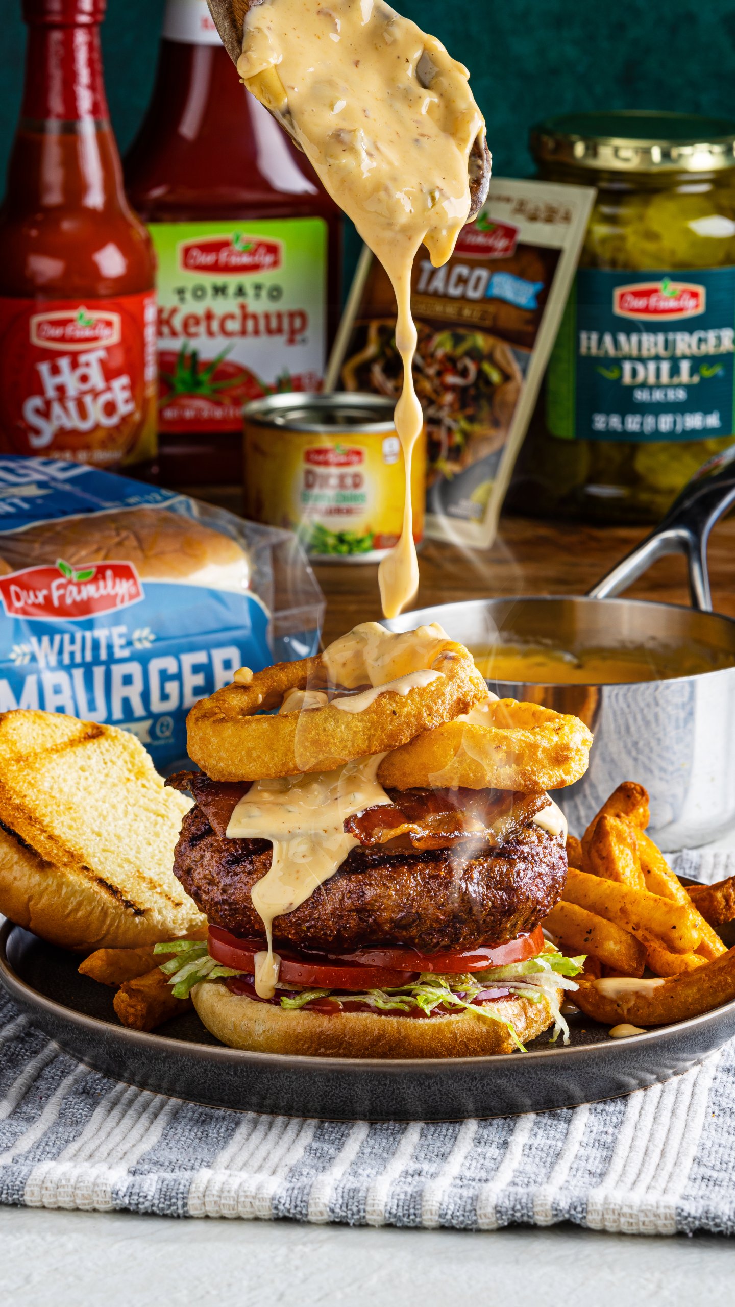 BaconQueso Luxe Burger